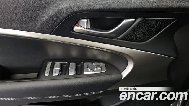 Genesis G70 2021 thumb 10
