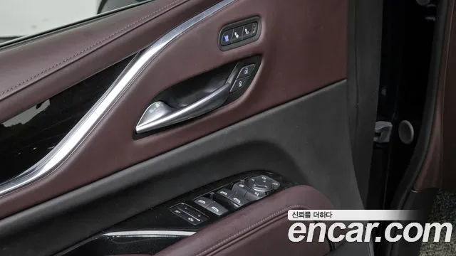 Cadillac Escalade 2023 thumb 9