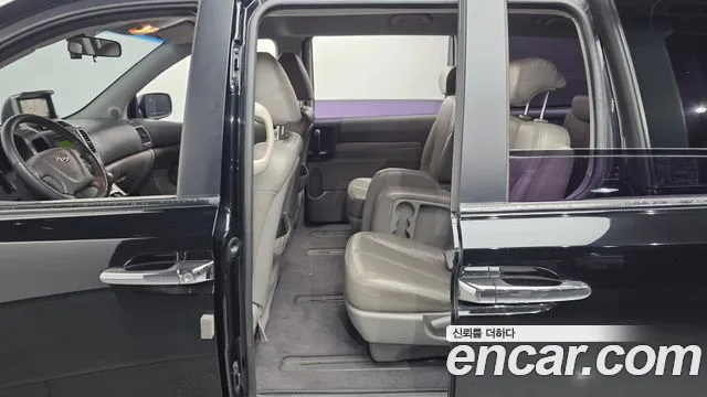 Kia Canival 2012 thumb 4
