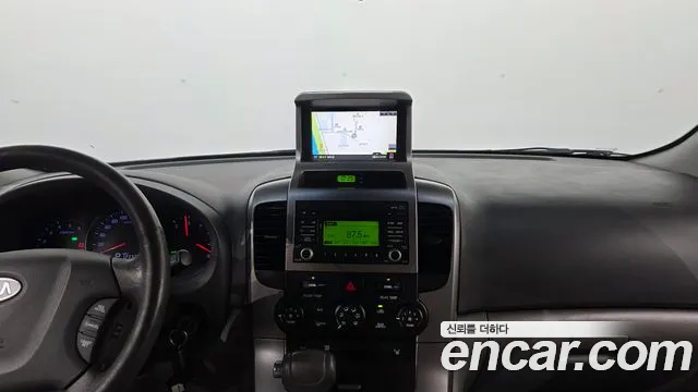 Kia Canival 2012 thumb 12
