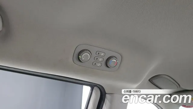 Kia Canival 2012 thumb 9