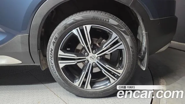 Volvo XC40 2022 thumb 2