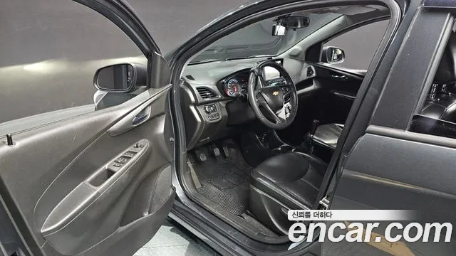 Chevrolet Spark 2018 thumb 3