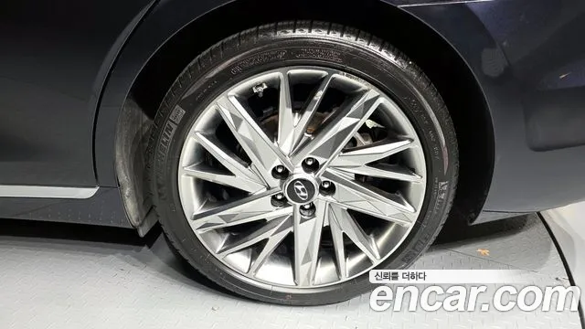 Hyundai Grandeur 2019 thumb 10