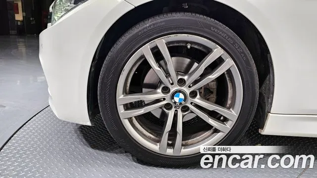 BMW 3 серии 2018 thumb 9