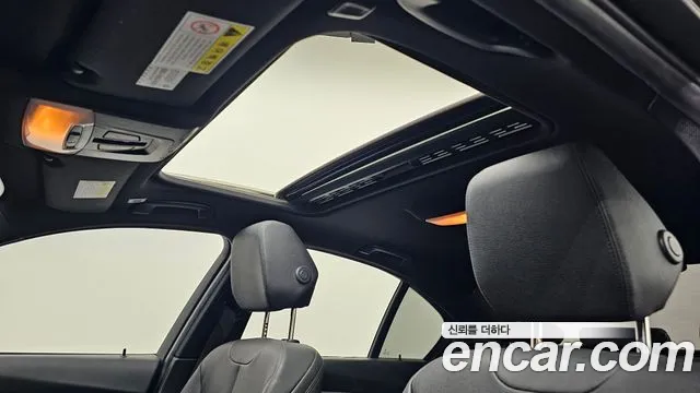 BMW 3 серии 2018 thumb 10