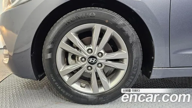 Hyundai Avante 2016 thumb 2