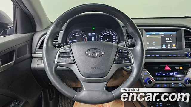 Hyundai Avante 2016 thumb 6