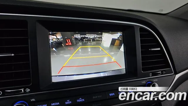 Hyundai Avante 2016 thumb 8