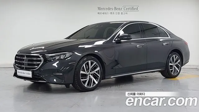 Mercedes-Benz E-Class 2024 thumb 4