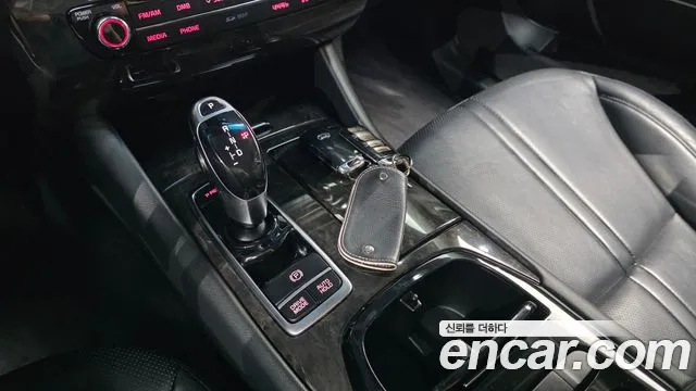 Kia K9 2016 thumb 9