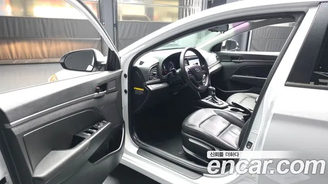 Hyundai AD 2017 thumb 4