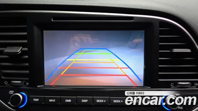 Hyundai AD 2017 thumb 10