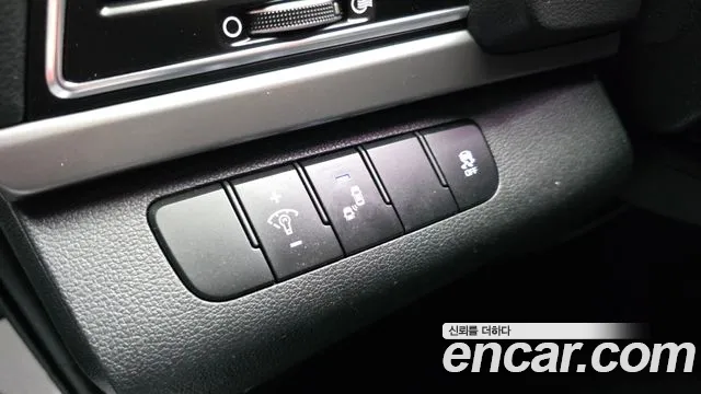 Hyundai AD 2017 thumb 11