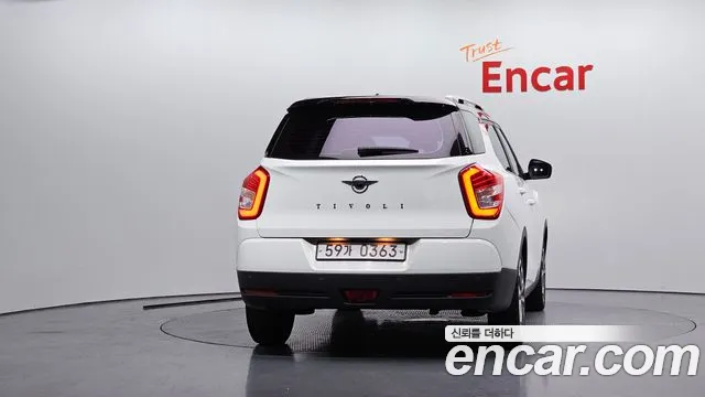 KGM Tivoli Air 2016 thumb 7