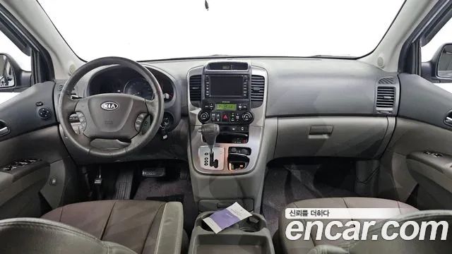 Kia Canival 2011 thumb 6