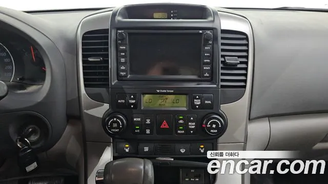 Kia Canival 2011 thumb 2