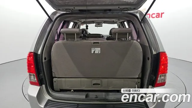 Kia Canival 2011 thumb 10