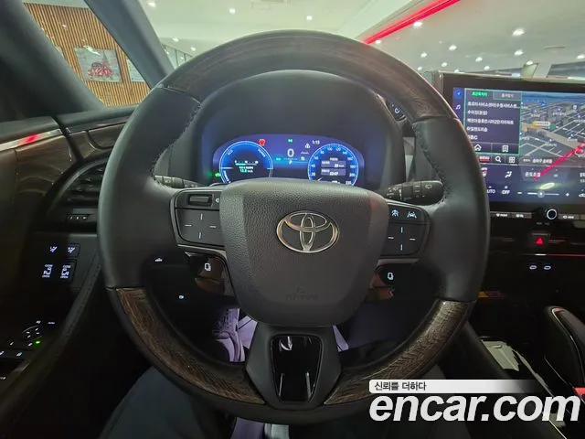 Toyota Alphard 2023 thumb 8