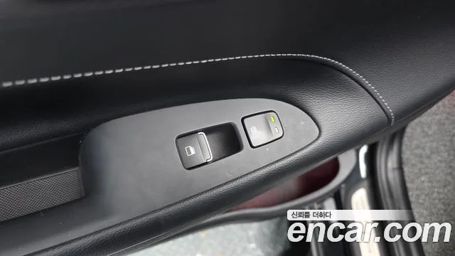 Hyundai Grandeur 2017 thumb 6