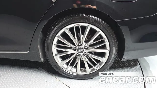 Hyundai Grandeur 2017 thumb 9