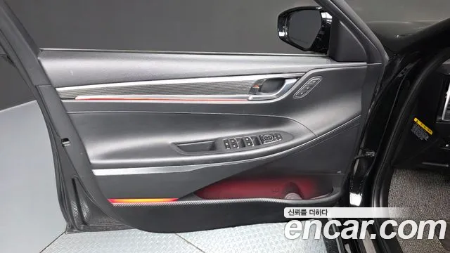 Hyundai Grandeur 2017 thumb 12