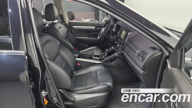 Renault QM6 2017 thumb 10