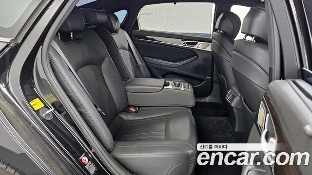 Genesis G80 2018 thumb 9