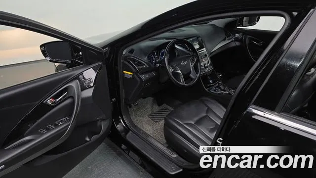 Hyundai Grandeur 2015 thumb 9