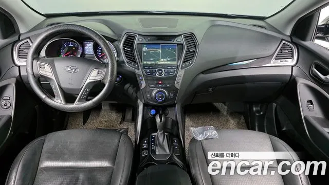 Hyundai Санта Фе 2014 thumb 4