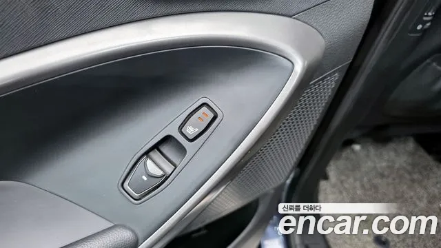 Hyundai Санта Фе 2014 thumb 9