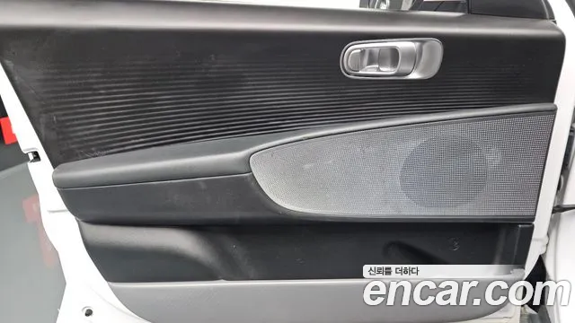 Hyundai Ioniq6 2023 thumb 6