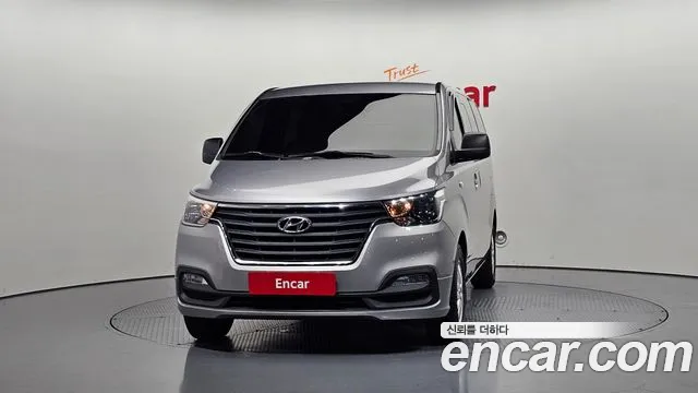 Hyundai Staria 2019 thumb 6