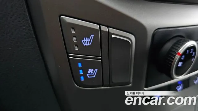 Hyundai Staria 2019 thumb 8