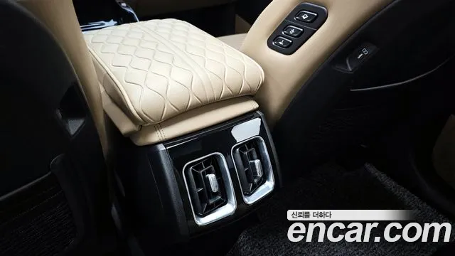 Kia Sorento 2024 thumb 2