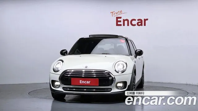 Mini Cooper Clubman 2017 thumb 9