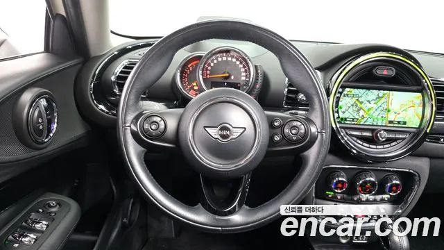 Mini Cooper Clubman 2017 thumb 2