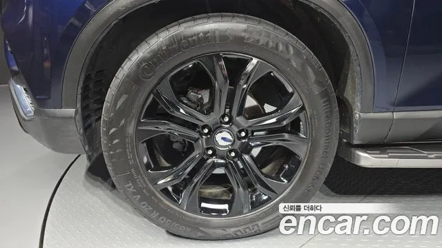 KGM Rexton 2017 thumb 11