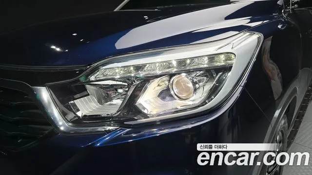 KGM Rexton 2017 thumb 3