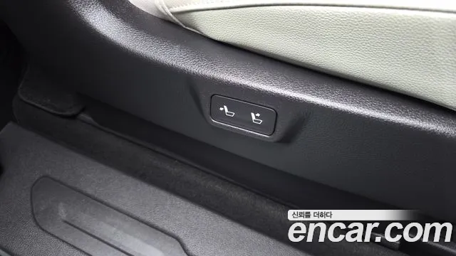 Kia Carnival 2021 thumb 7