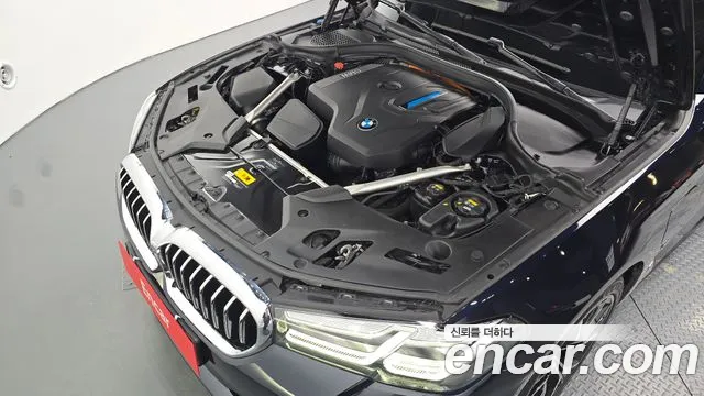 BMW 5 серии 2021 thumb 3