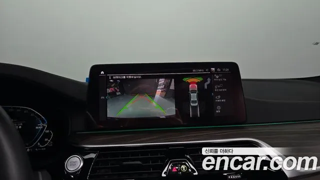 BMW 5 серии 2021 thumb 11