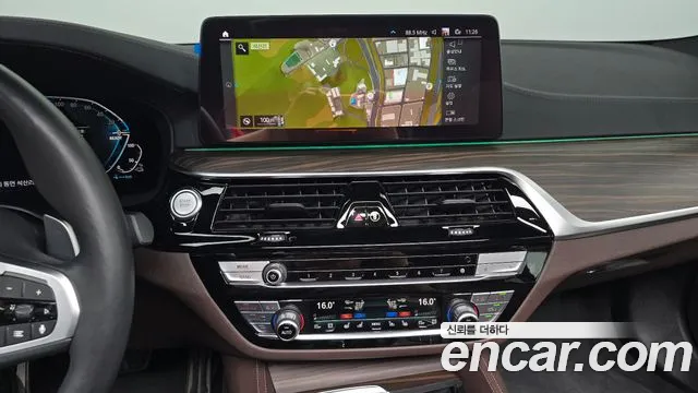 BMW 5 серии 2021 thumb 8