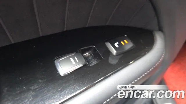 KGM Rexton 2023 thumb 11