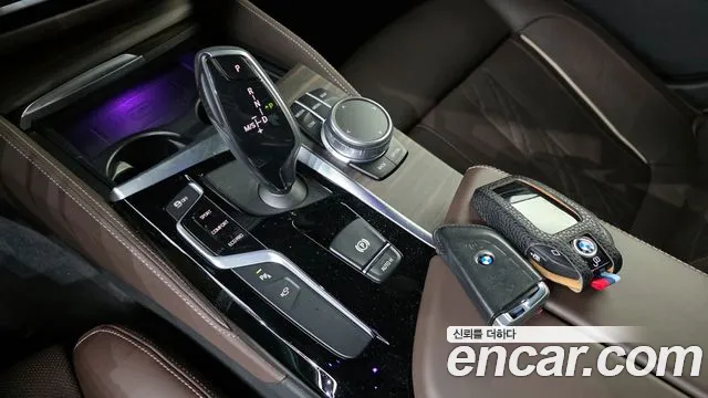 BMW 5 серии 2020 thumb 12