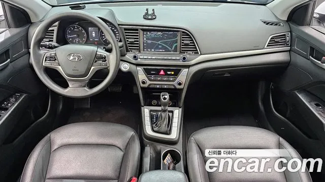 Hyundai Avante 2017 thumb 11