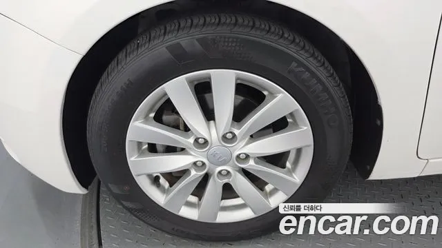 Kia K3 2013 thumb 12