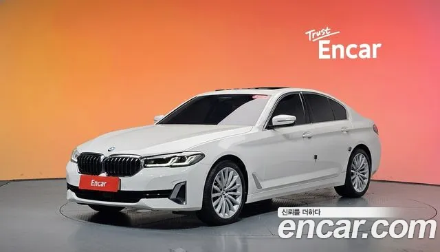 BMW 5 серии 2023 thumb 2