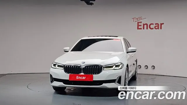 BMW 5 серии 2023 thumb 3