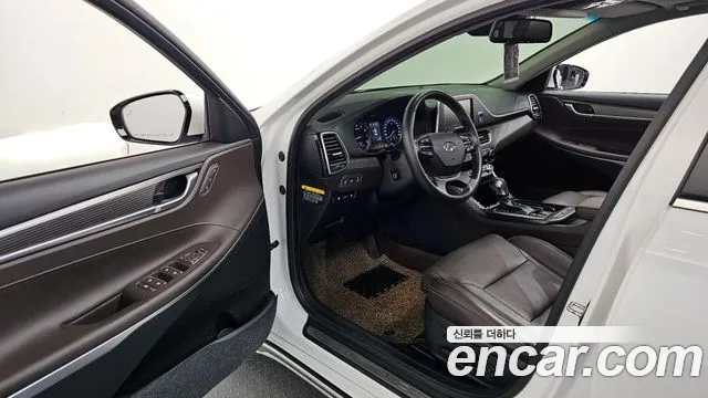 Hyundai Grandeur 2017 thumb 8